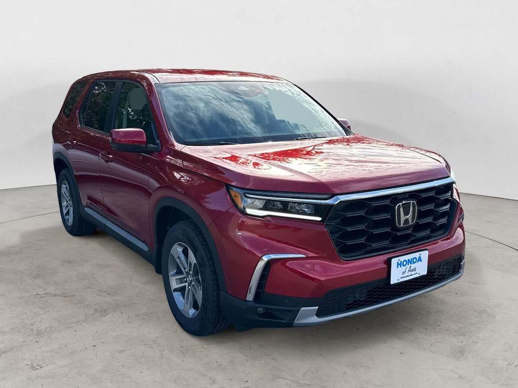 new 2025 Honda Pilot car, priced at $47,550