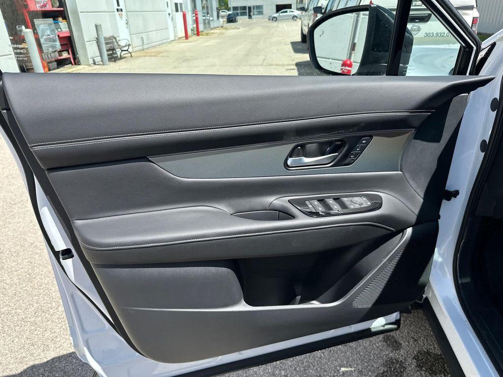 new 2025 Nissan Murano car, priced at $45,791