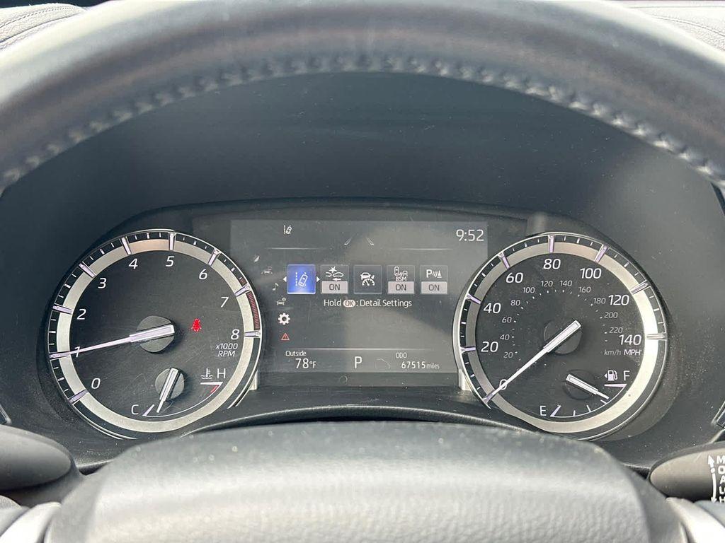 used 2022 Toyota Highlander car, priced at $37,999