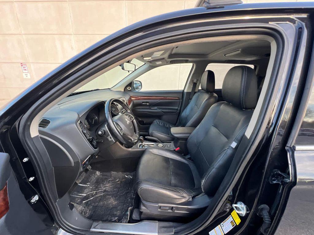 used 2014 Mitsubishi Outlander car, priced at $6,999