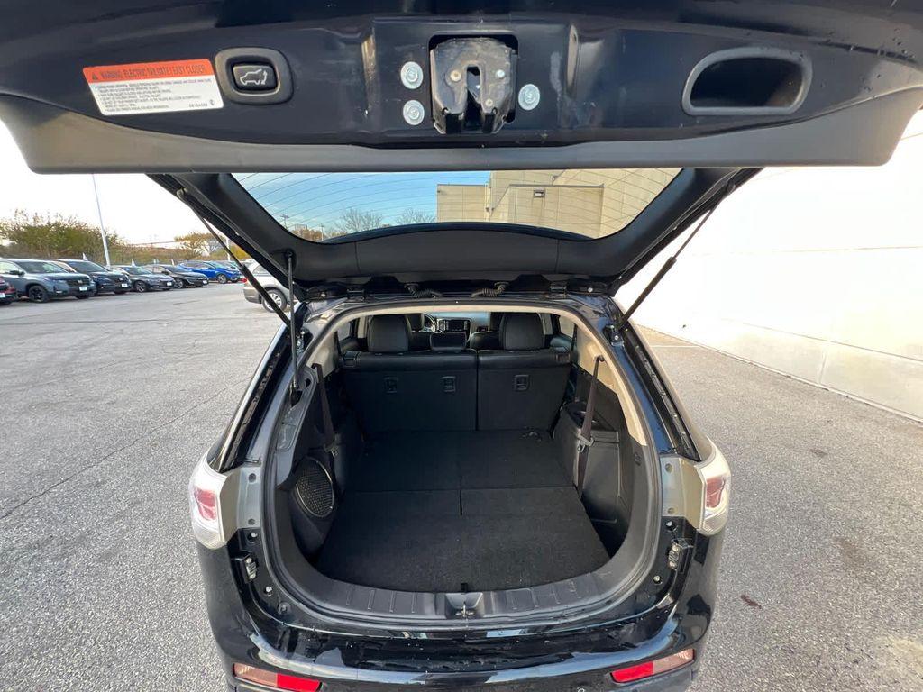 used 2014 Mitsubishi Outlander car, priced at $6,999