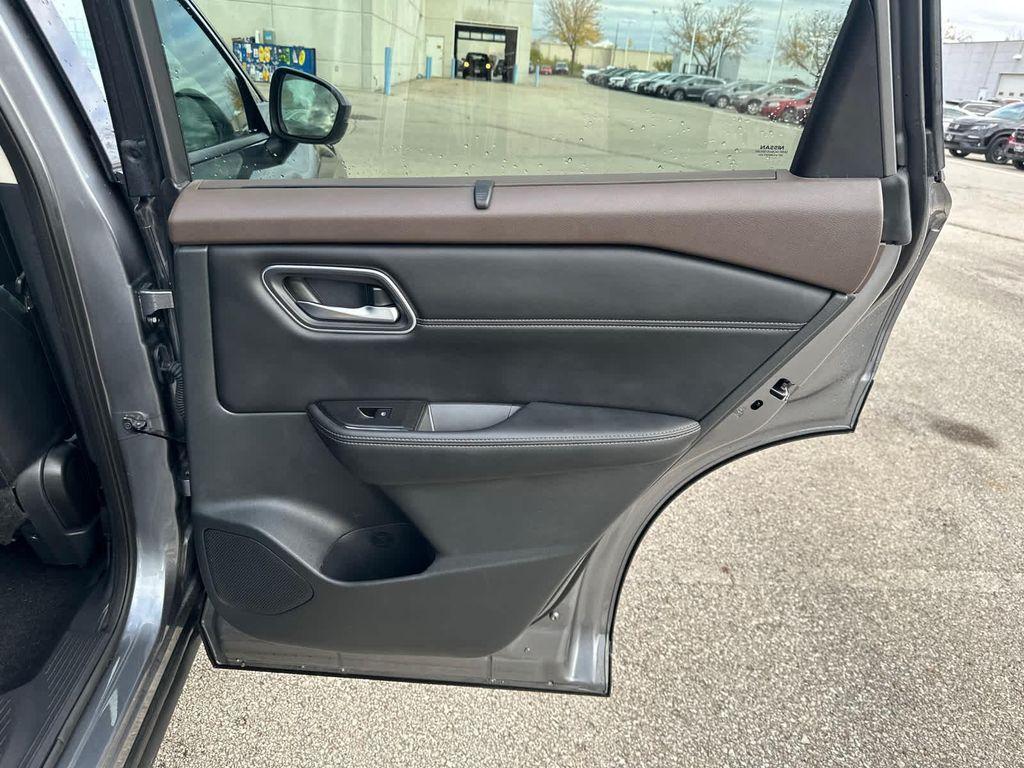 used 2021 Nissan Rogue car, priced at $21,999