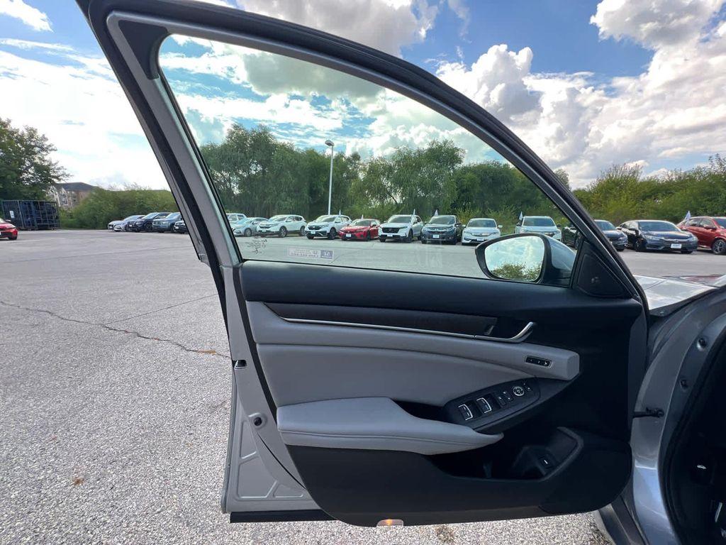 used 2020 Honda Accord Hybrid car, priced at $24,999
