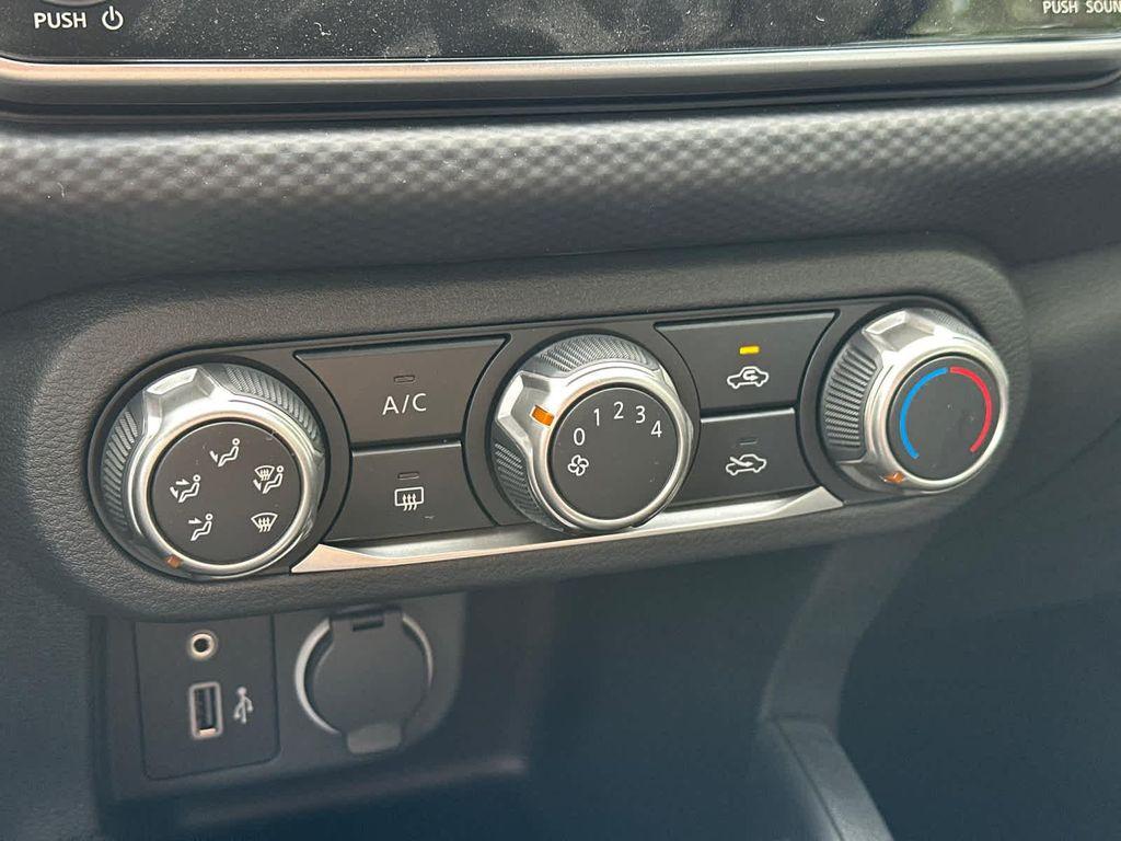 new 2025 Nissan Kicks car, priced at $22,257