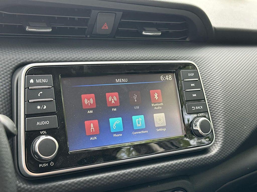 new 2025 Nissan Kicks car, priced at $22,257