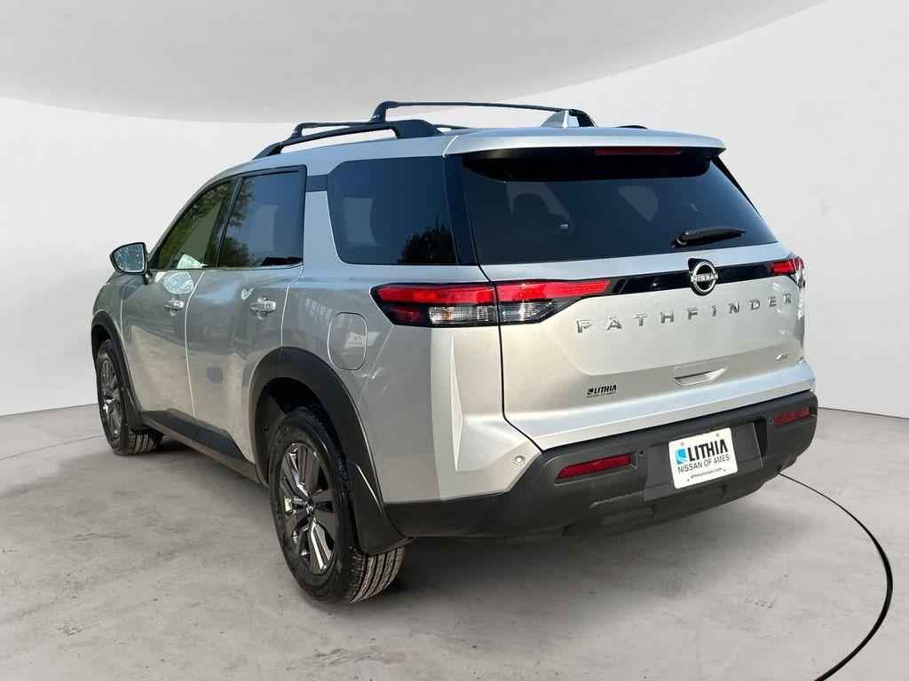 new 2025 Nissan Pathfinder car, priced at $40,572