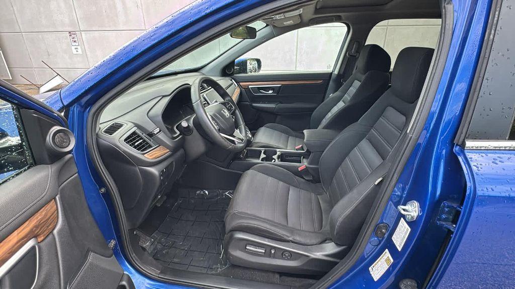 used 2021 Honda CR-V car, priced at $25,999