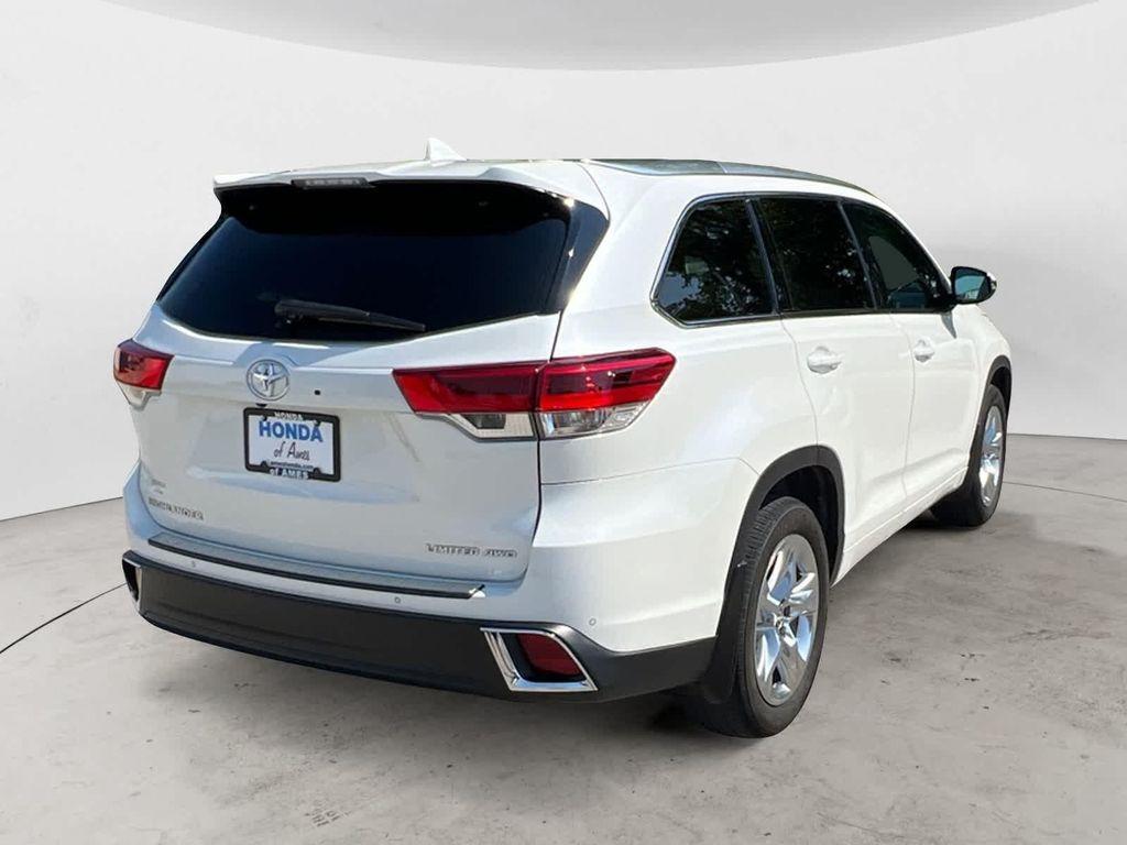 used 2018 Toyota Highlander car, priced at $27,999