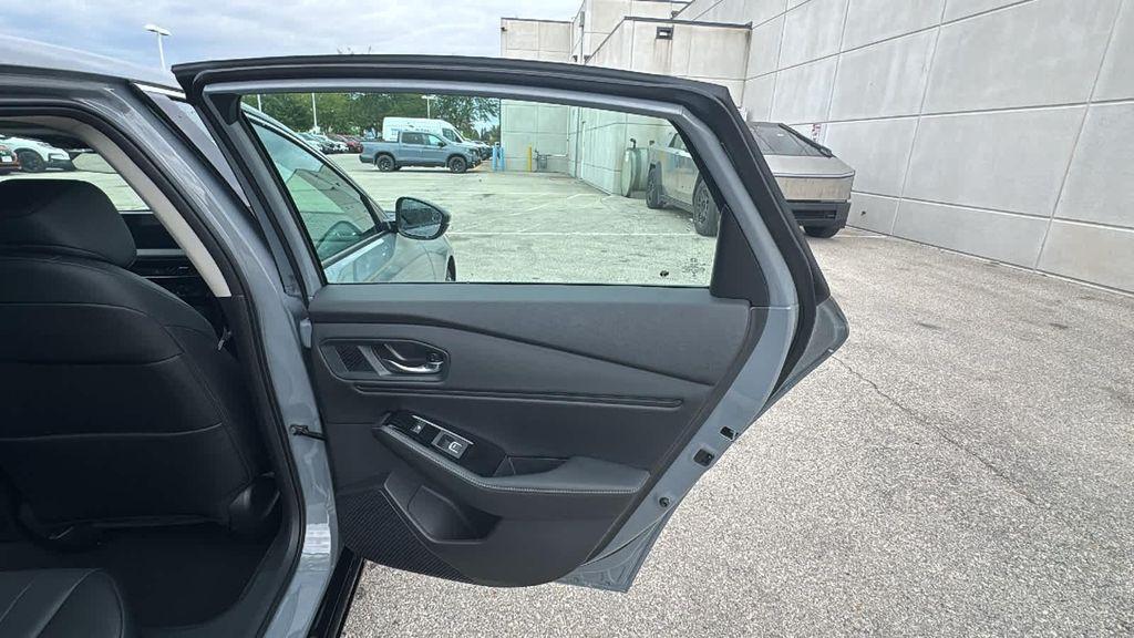 new 2025 Honda Accord Hybrid car, priced at $40,950