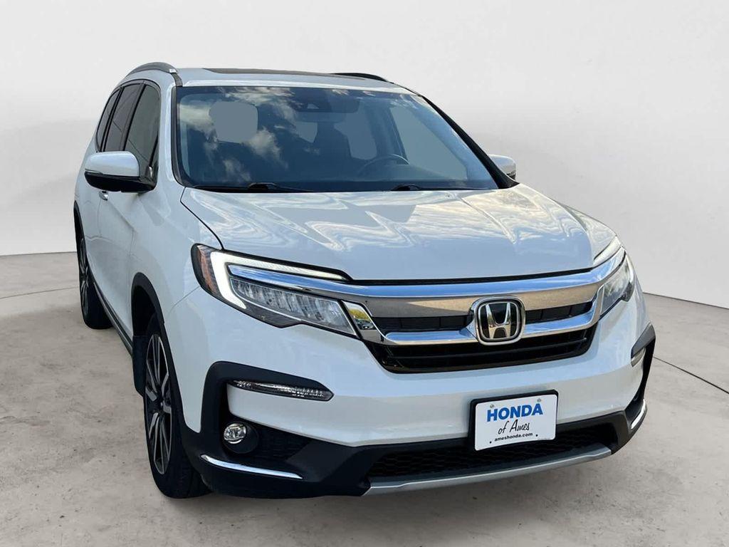 used 2022 Honda Pilot car, priced at $32,999