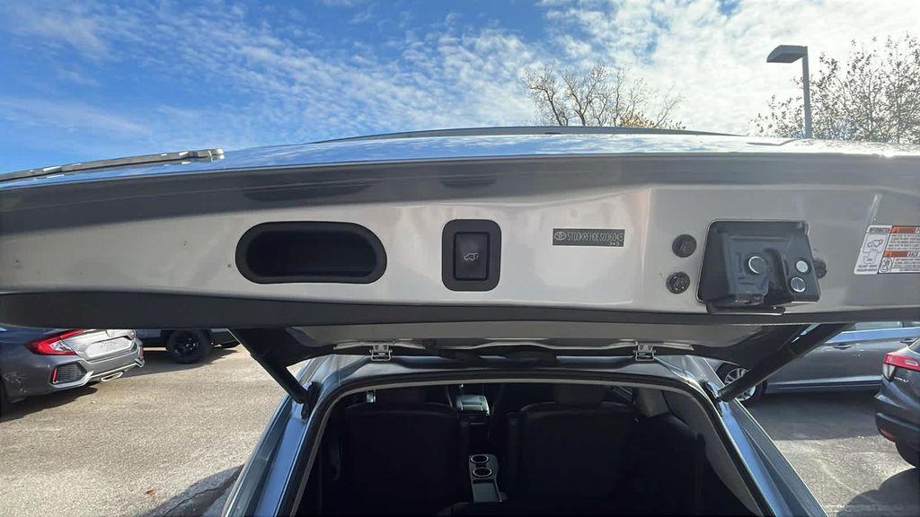 used 2014 Toyota Highlander car, priced at $11,999