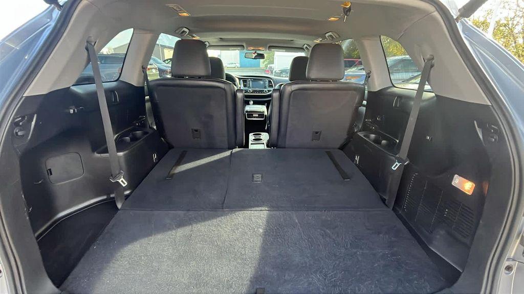 used 2014 Toyota Highlander car, priced at $11,999