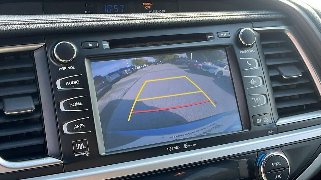 used 2014 Toyota Highlander car, priced at $11,999