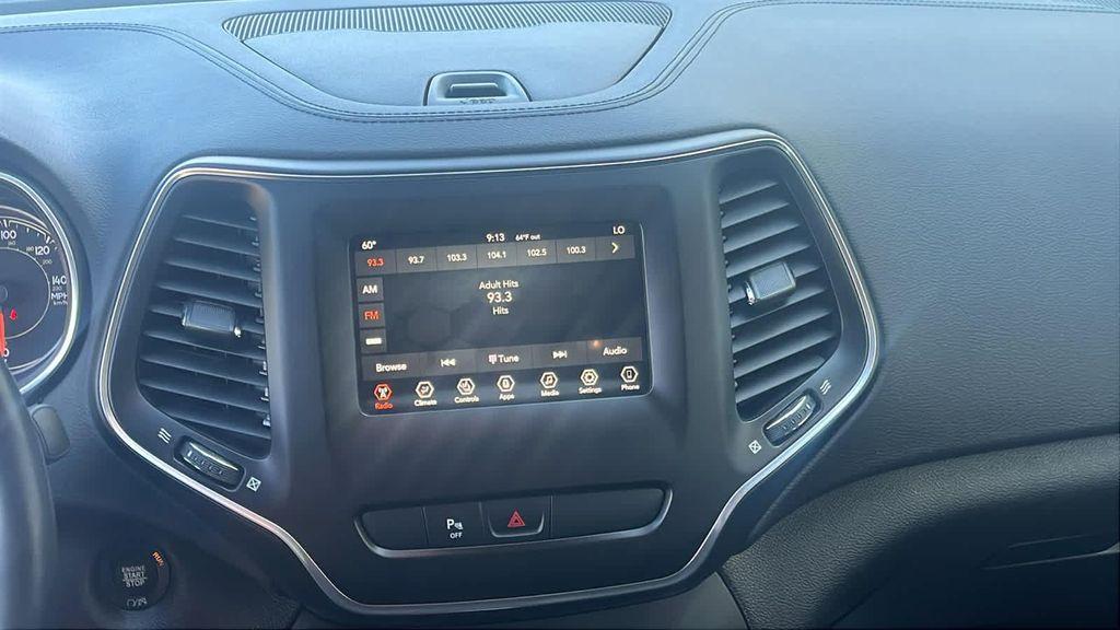 used 2019 Jeep Cherokee car, priced at $17,999