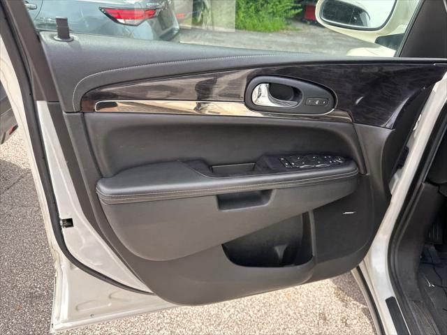 used 2015 Buick Enclave car, priced at $7,999