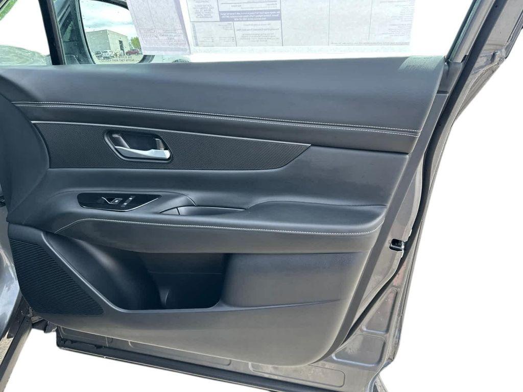 new 2025 Nissan Murano car, priced at $40,568