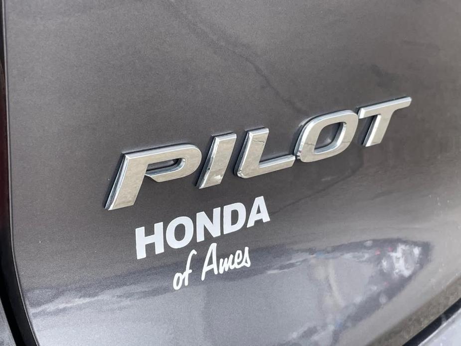used 2021 Honda Pilot car, priced at $28,999