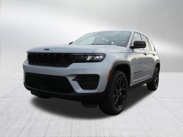 new 2025 Jeep Grand Cherokee car, priced at $41,817