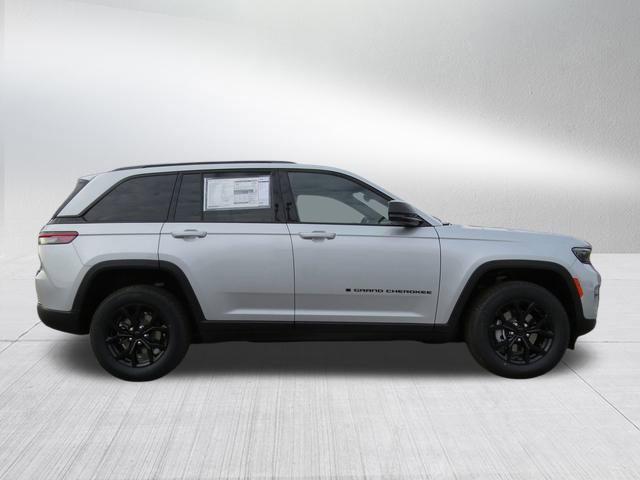 new 2025 Jeep Grand Cherokee car, priced at $41,817