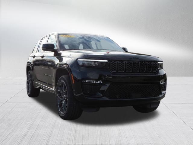 new 2025 Jeep Grand Cherokee car, priced at $66,671