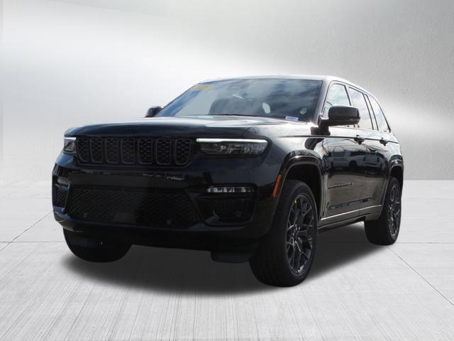 new 2025 Jeep Grand Cherokee car, priced at $66,671