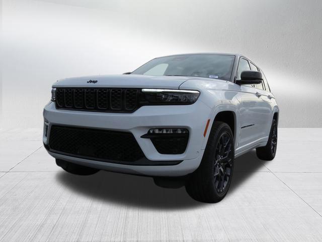 new 2025 Jeep Grand Cherokee car, priced at $59,160