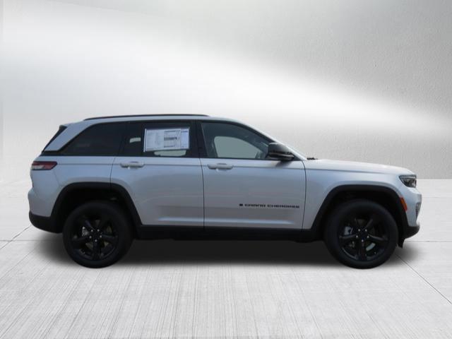 new 2024 Jeep Grand Cherokee car, priced at $59,455