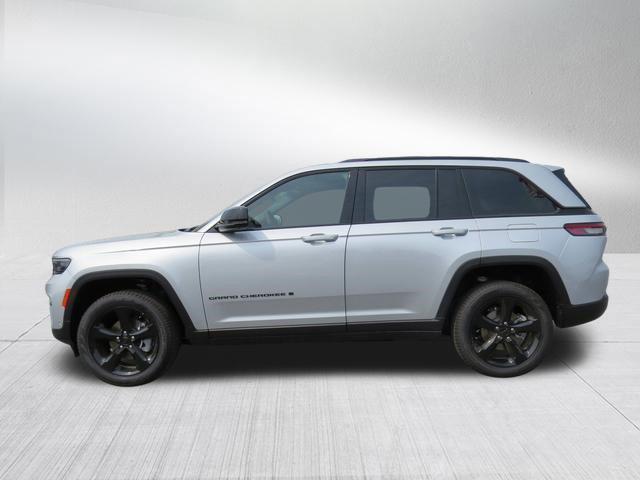 new 2024 Jeep Grand Cherokee car, priced at $59,455