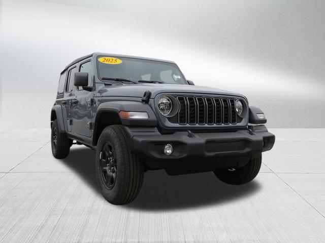 new 2025 Jeep Wrangler car, priced at $39,780