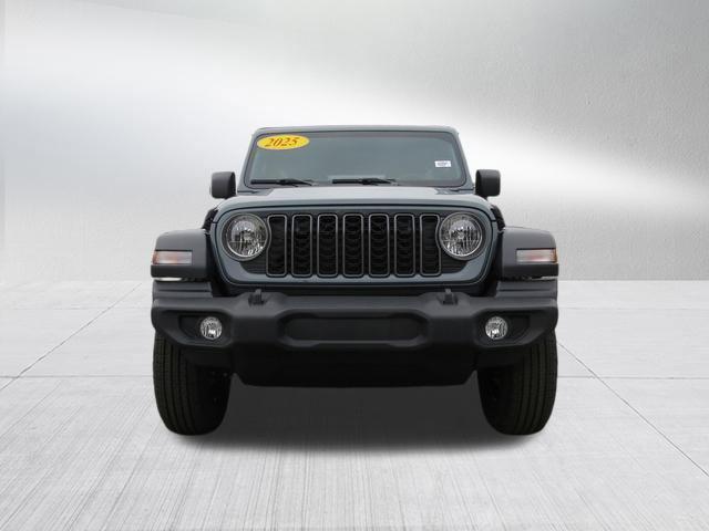 new 2025 Jeep Wrangler car, priced at $39,780