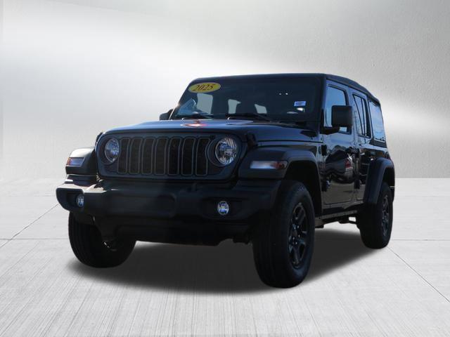 new 2025 Jeep Wrangler car, priced at $40,080