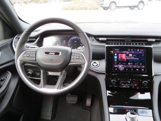 new 2025 Jeep Grand Cherokee car, priced at $41,067