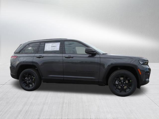 new 2025 Jeep Grand Cherokee car, priced at $41,067