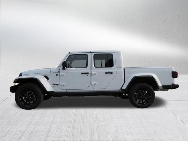 new 2025 Jeep Gladiator car, priced at $43,140