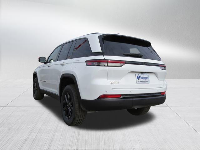 new 2025 Jeep Grand Cherokee car, priced at $40,831