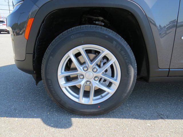 new 2024 Jeep Grand Cherokee car, priced at $38,309