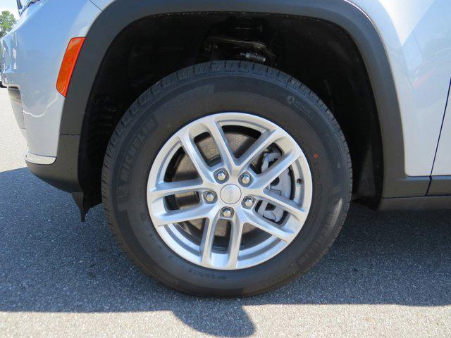 new 2024 Jeep Grand Cherokee L car, priced at $37,498