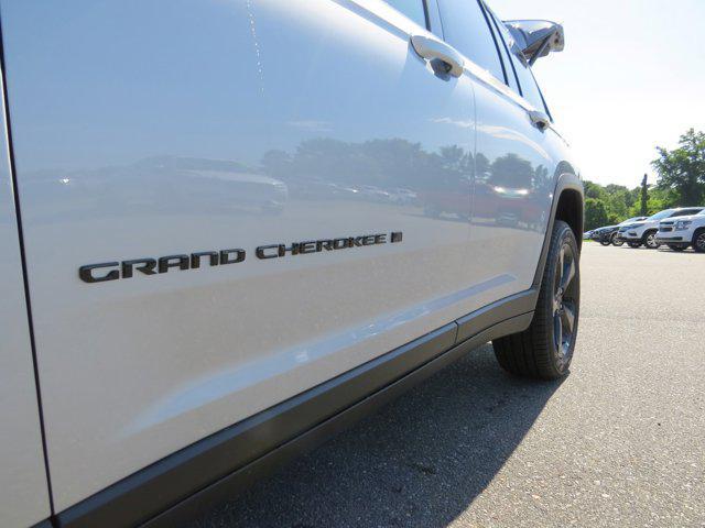 new 2024 Jeep Grand Cherokee car, priced at $52,357