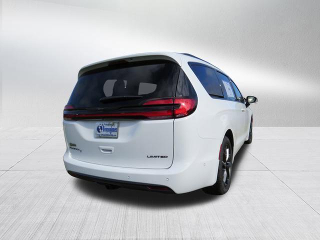 new 2024 Chrysler Pacifica car, priced at $48,366