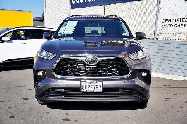 used 2021 Toyota Highlander car, priced at $33,995