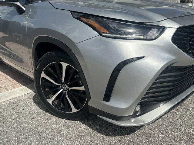 used 2021 Toyota Highlander car, priced at $41,589