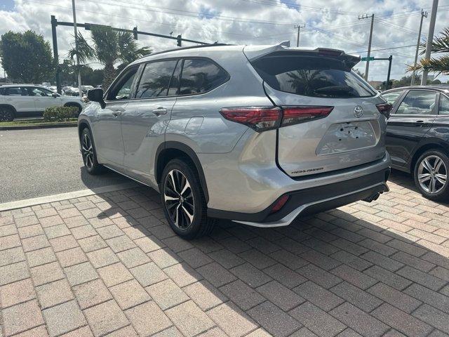 used 2021 Toyota Highlander car, priced at $41,589