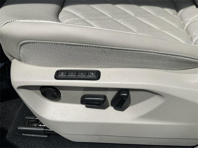 new 2025 Volkswagen Atlas car, priced at $55,901