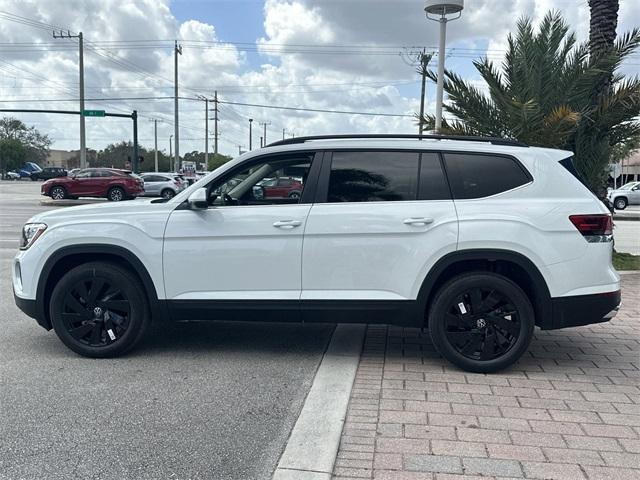 new 2025 Volkswagen Atlas car, priced at $47,031