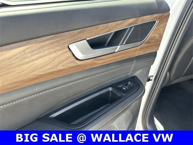 used 2024 Volkswagen Atlas car, priced at $36,450