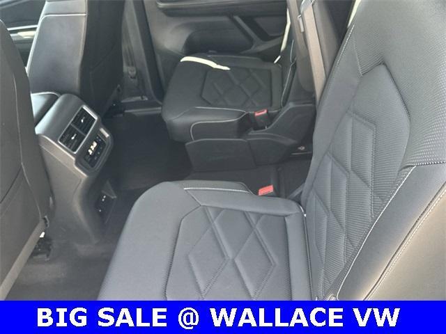 used 2024 Volkswagen Atlas car, priced at $36,450