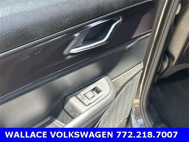 used 2022 Jeep Grand Cherokee L car, priced at $26,295
