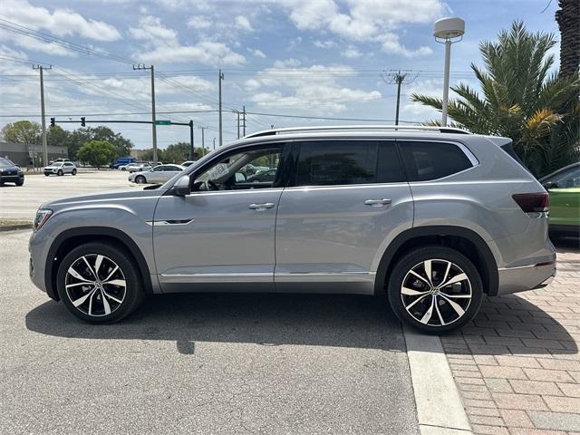 new 2025 Volkswagen Atlas car, priced at $56,596