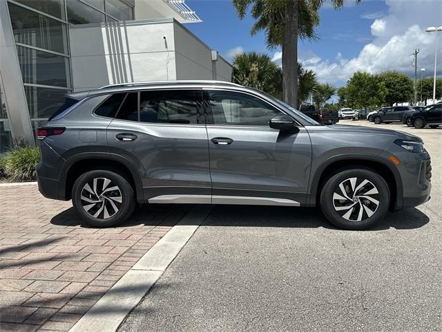 new 2025 Volkswagen Tiguan car, priced at $31,216