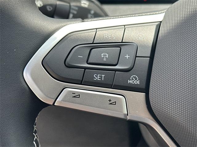 new 2025 Volkswagen Tiguan car, priced at $31,216